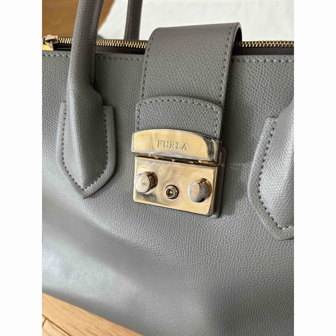 Furla(フルラ)のFURLA フルラ　メトロポリスM バッグ レディースのバッグ(ショルダーバッグ)の商品写真