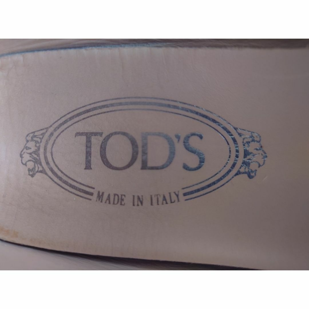 TOD'S(トッズ)の着払い TOD'S レディース スエード シューズ23.5㎝ レディースの靴/シューズ(ローファー/革靴)の商品写真