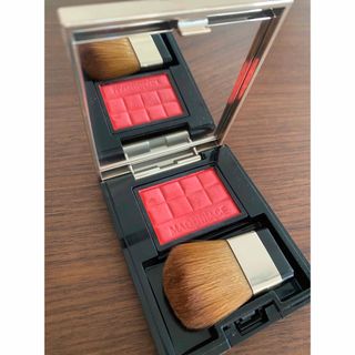 マキアージュ(MAQuillAGE)の【マキアージュ】チークカラー(クリア) RD444 ケース・ブラシ付き(チーク)