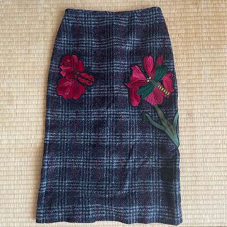 ZARA スカート 刺繍(ひざ丈スカート)