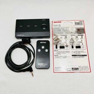 バッファロー(Buffalo)のバッファロー HDMI 切替器 3入力1出力 リモコン付 BSAK302(映像用ケーブル)