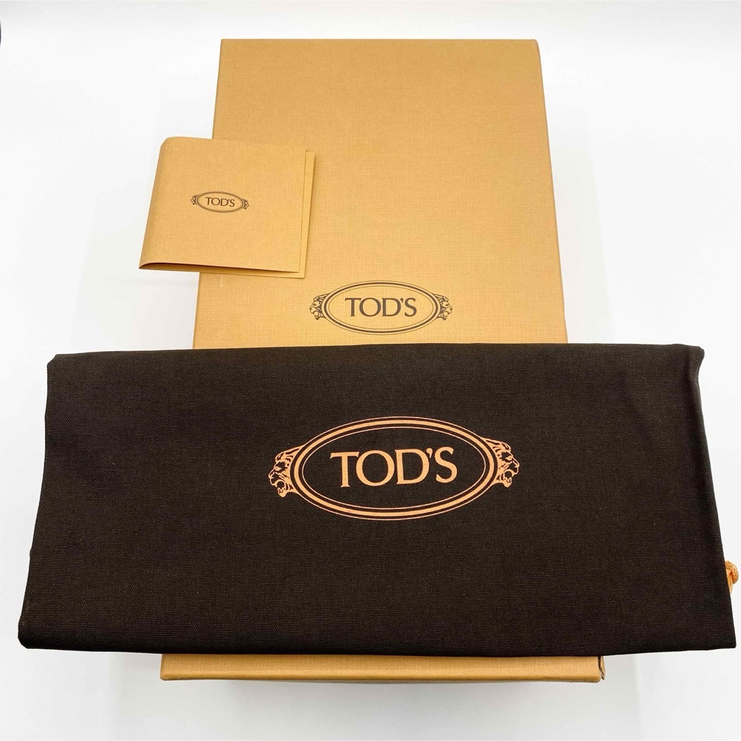 TOD'S(トッズ)の新品未使用！送料込み★TOD'S★ケイト レザー ローファー レディースの靴/シューズ(ローファー/革靴)の商品写真