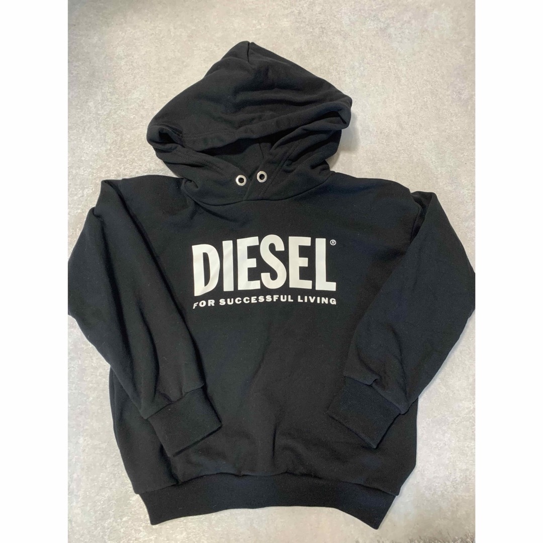 DIESEL(ディーゼル)のDIESEL パーカー　120 キッズ/ベビー/マタニティのキッズ服男の子用(90cm~)(Tシャツ/カットソー)の商品写真