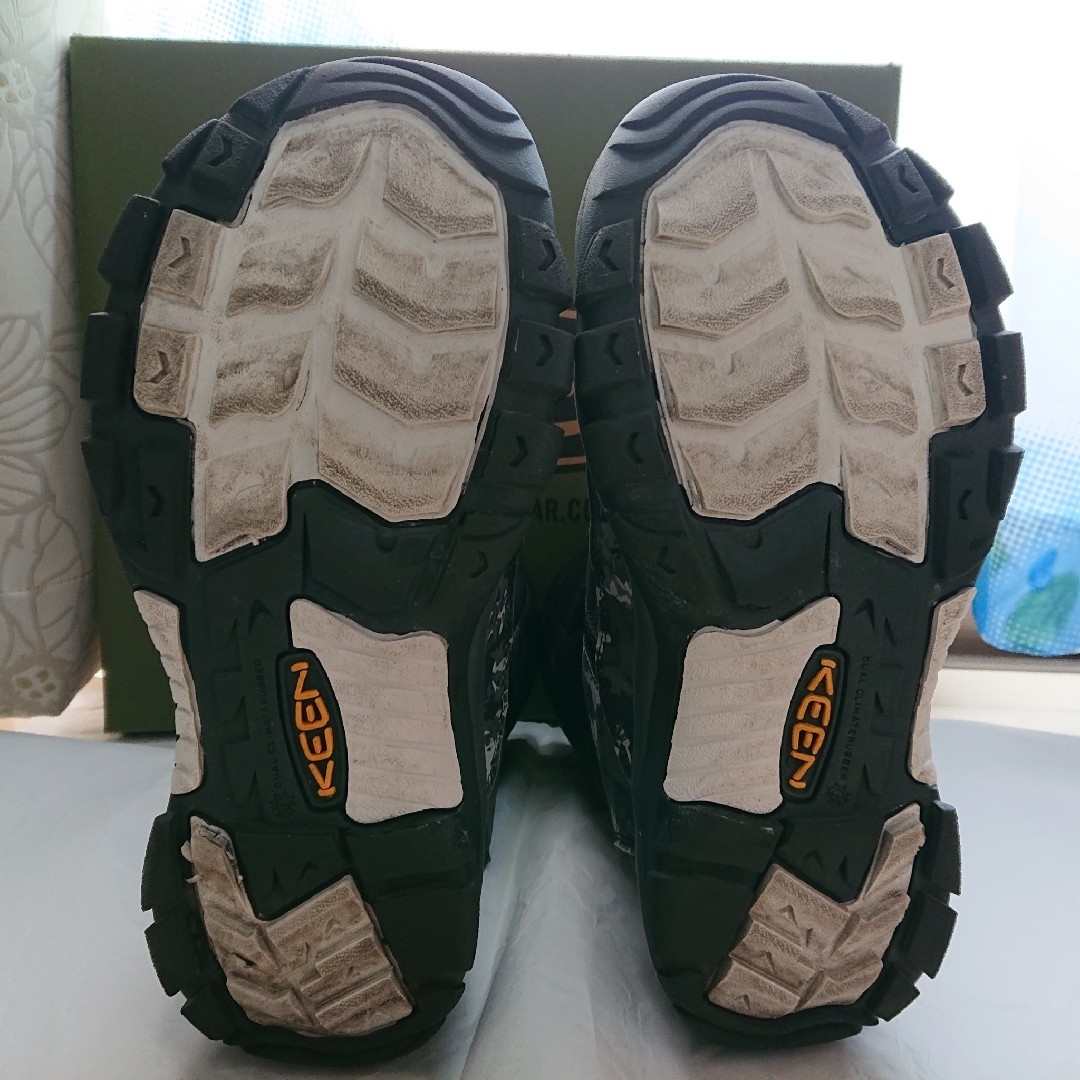 ELNEST(エルネスト)の値下げ【完売品・美品】ELNEST×KEEN WINTERPORT Ⅱ 25cm メンズの靴/シューズ(ブーツ)の商品写真