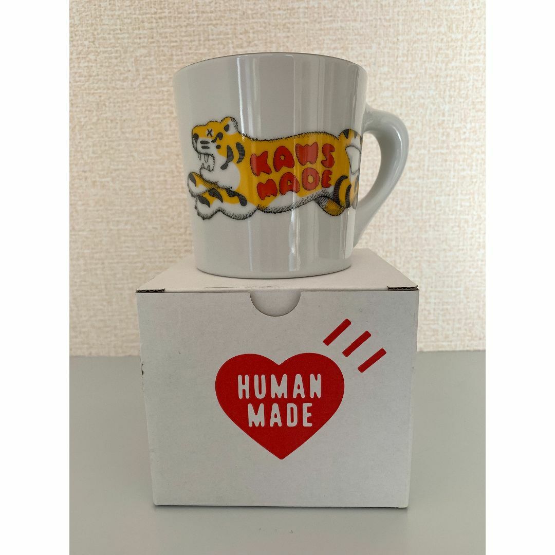 HUMAN MADE(ヒューマンメイド)のKAWS x HUMAN MADE COFFEE MUG トラ インテリア/住まい/日用品のキッチン/食器(グラス/カップ)の商品写真