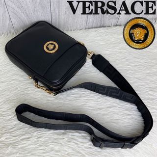 ヴェルサーチ(VERSACE)の極美品♡VERSACE ヴェルサーチ カーフレザー メデューサ ショルダーバッグ(ショルダーバッグ)