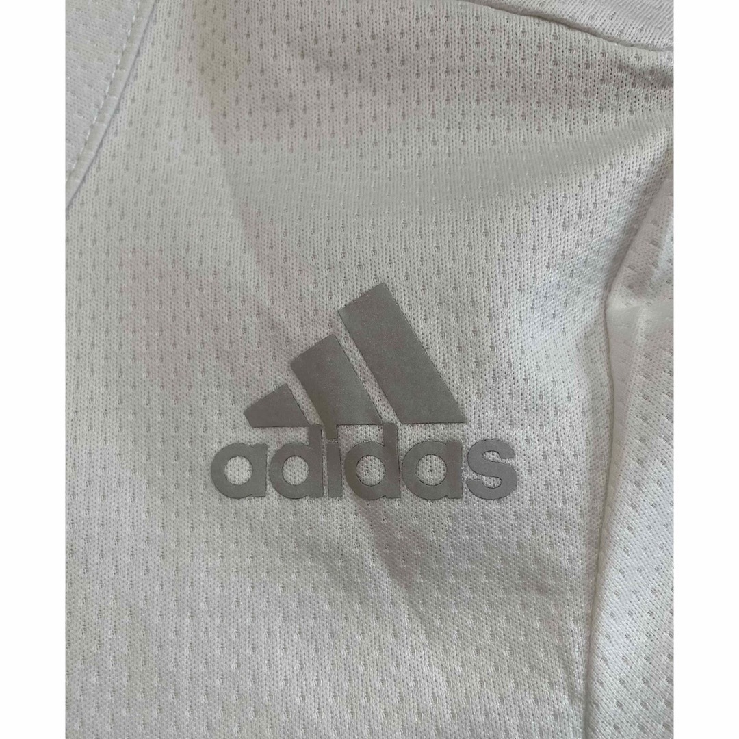 adidas(アディダス)のアディダス　Tシャツ　トップス　S ホワイト メンズのトップス(Tシャツ/カットソー(半袖/袖なし))の商品写真