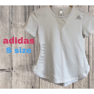 アディダス(adidas)のアディダス　Tシャツ　トップス　S ホワイト(Tシャツ/カットソー(半袖/袖なし))