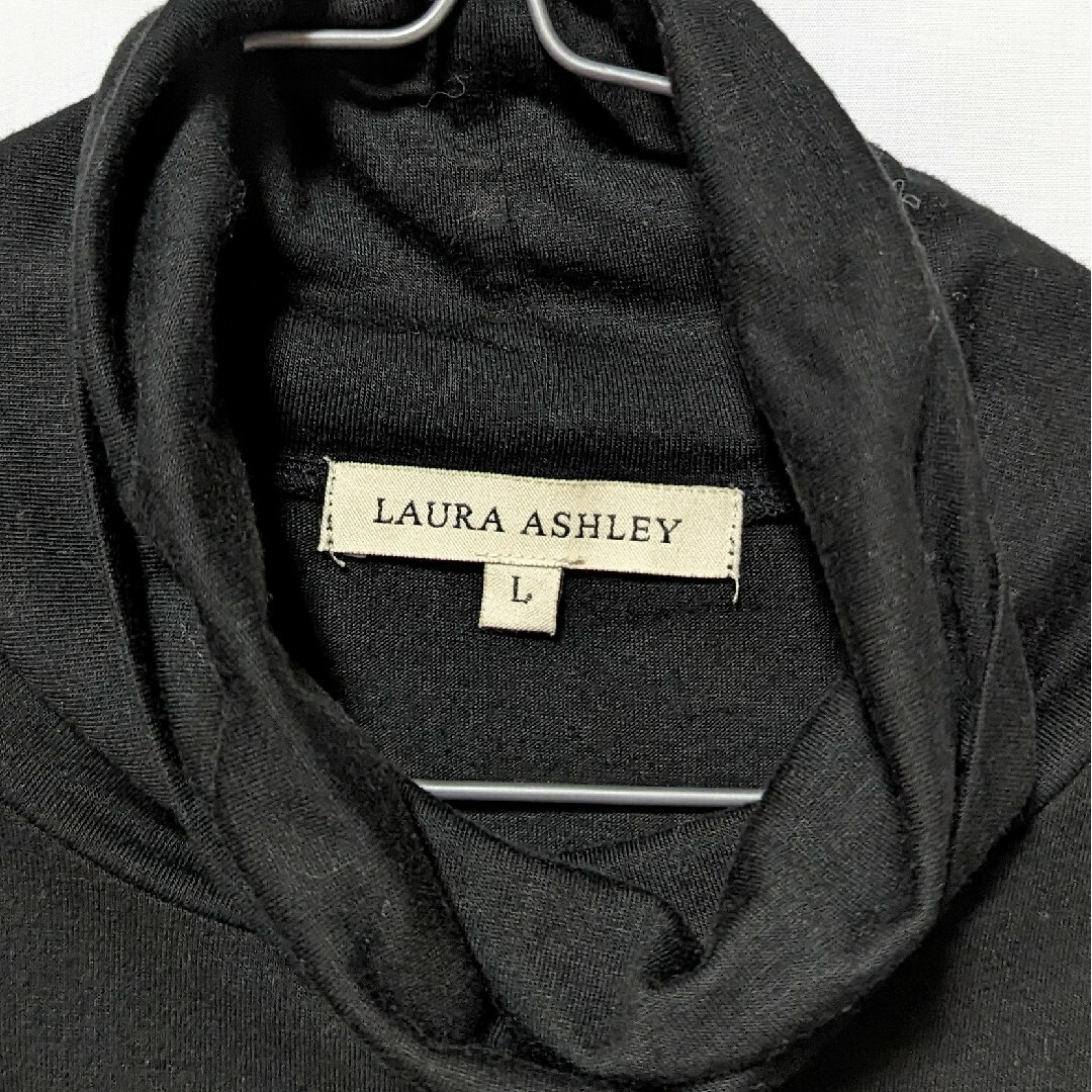 LAURA ASHLEY(ローラアシュレイ)のローラアシュレイ LauraAshley ハイネックシャツ 長袖 L ブラック レディースのトップス(シャツ/ブラウス(長袖/七分))の商品写真