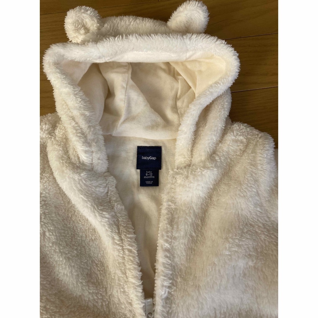 babyGAP(ベビーギャップ)のbaby GAP 防寒着　70cm キッズ/ベビー/マタニティのベビー服(~85cm)(その他)の商品写真