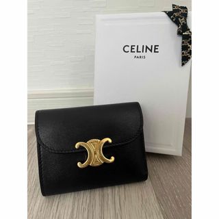 セリーヌ(celine)のCELINE スモールウォレット トリオンフ シャイニーカーフスキン ブラック(財布)