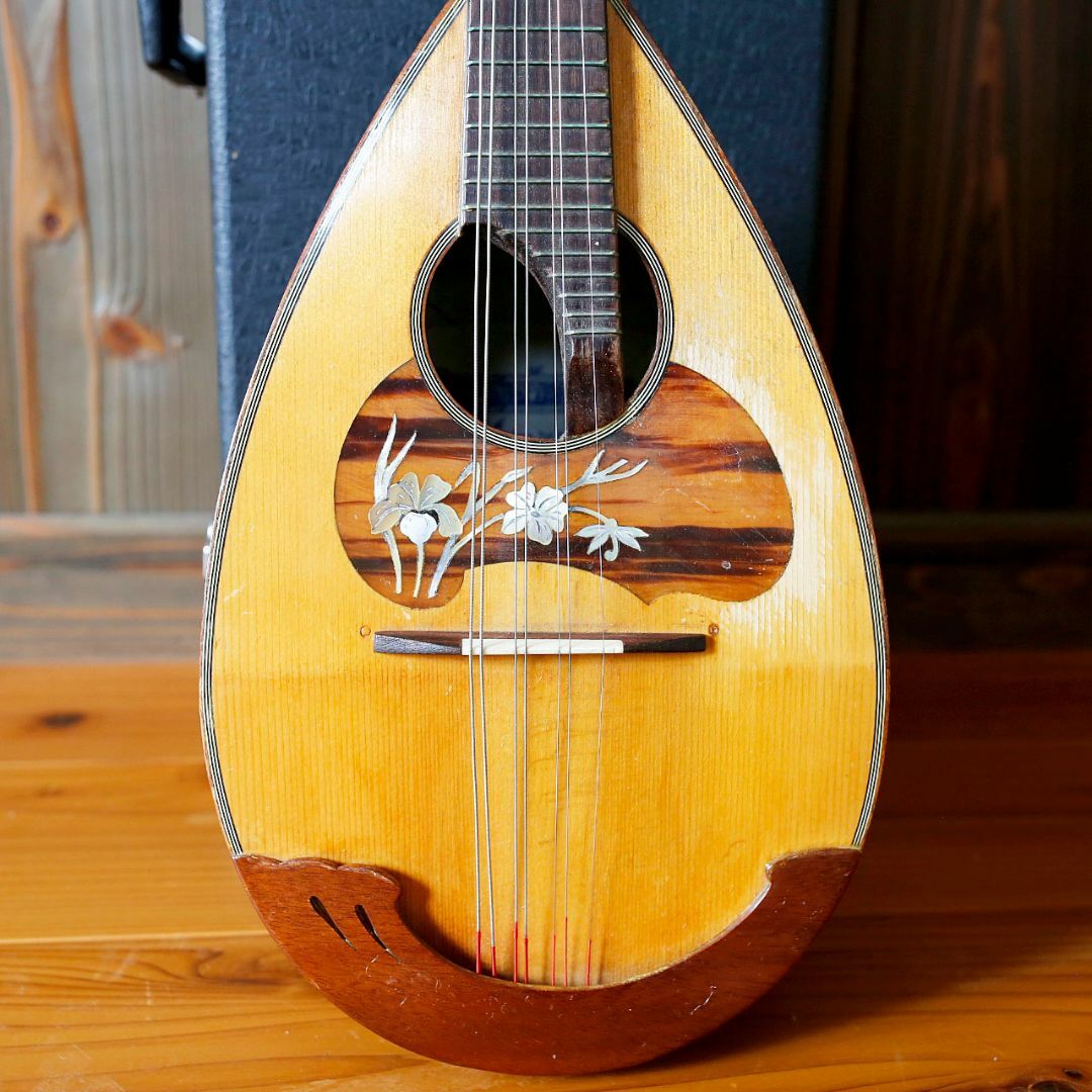 【送料込み】カラーチェ マンドリン ＴＹＰＥ２６ ＲＡＦＦＡＥＬ 楽器の弦楽器(マンドリン)の商品写真