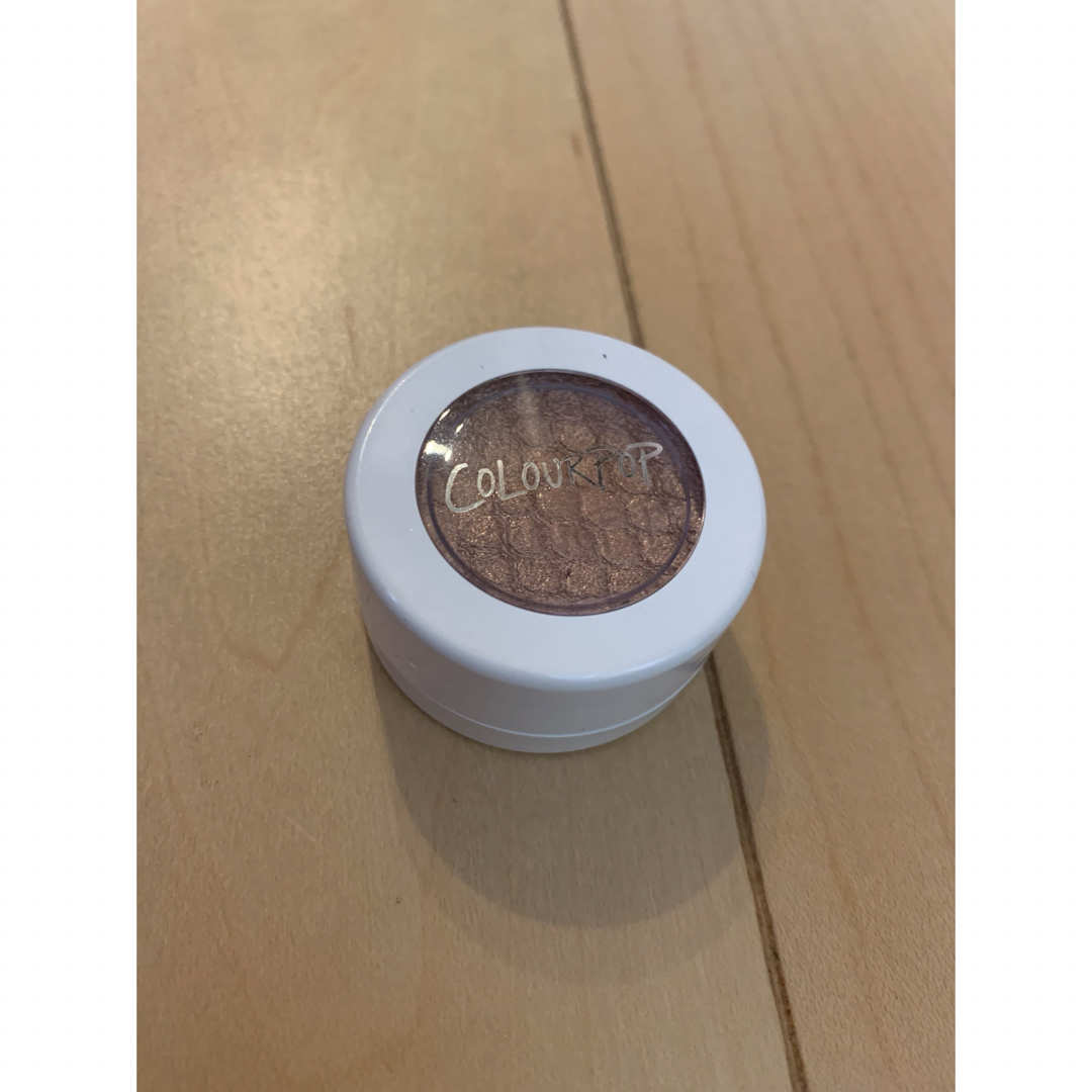 colourpop(カラーポップ)のカラーポップ　ラメアイシャドウ コスメ/美容のベースメイク/化粧品(アイシャドウ)の商品写真