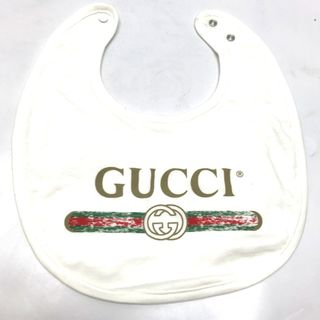 グッチ(Gucci)のグッチ GUCCI ロゴ スタイ ビブ よだれかけ 526565 ベビー 赤ちゃん BABY よだれかけ 雑貨 コットン ホワイト 未使用(ベビースタイ/よだれかけ)