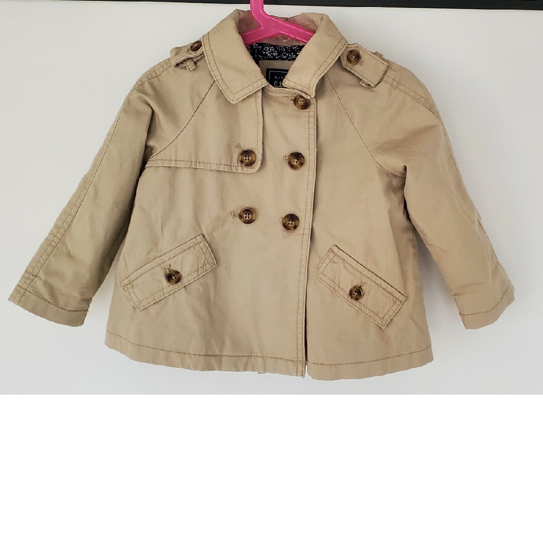 babyGAP(ベビーギャップ)のGap トレンチコート90～100cm ３歳頃 キッズ/ベビー/マタニティのキッズ服女の子用(90cm~)(コート)の商品写真