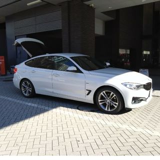 BMW　320i　グランツーリスモ　2014年　走行7.5万キロ(車体)