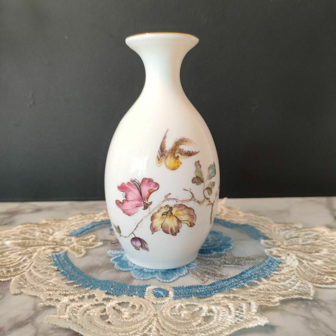 WEDGWOOD(ウェッジウッド)の美品★ウェッジウッド スワロー 花瓶 花 黒壺 金彩 小鳥 アンティーク 希少品 インテリア/住まい/日用品のインテリア小物(花瓶)の商品写真