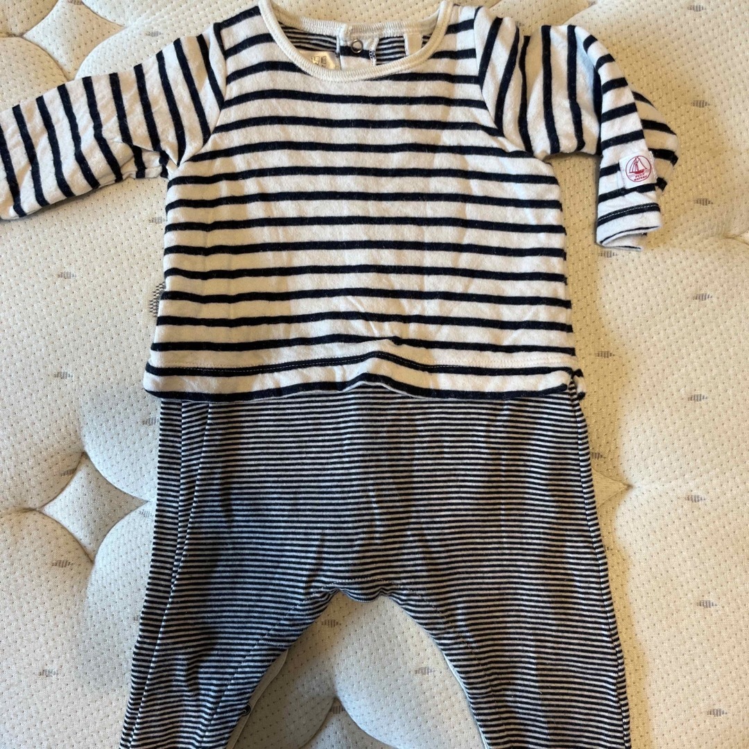 PETIT BATEAU(プチバトー)のプチバトー キッズ/ベビー/マタニティのベビー服(~85cm)(ロンパース)の商品写真