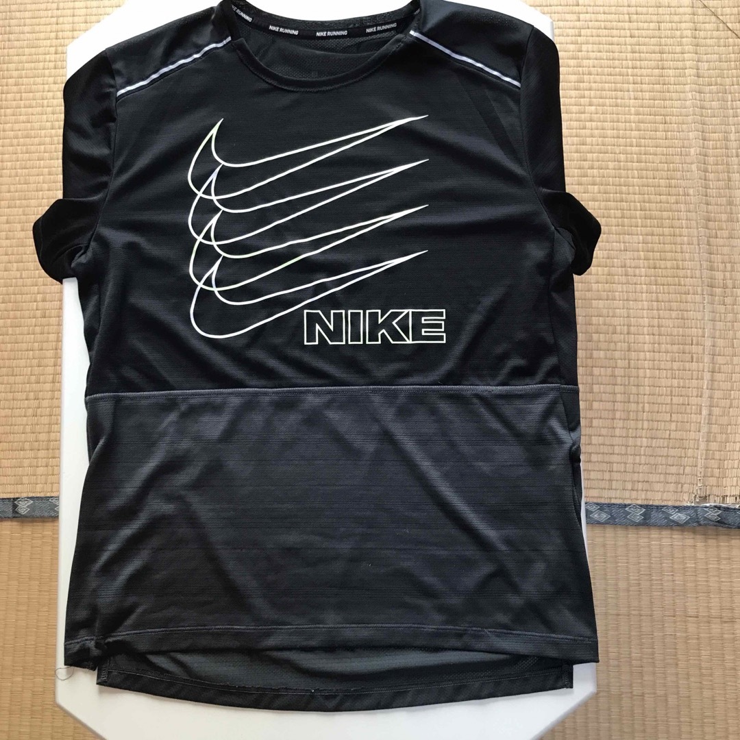 NIKE(ナイキ)のナイキTシャツ メンズのトップス(Tシャツ/カットソー(半袖/袖なし))の商品写真