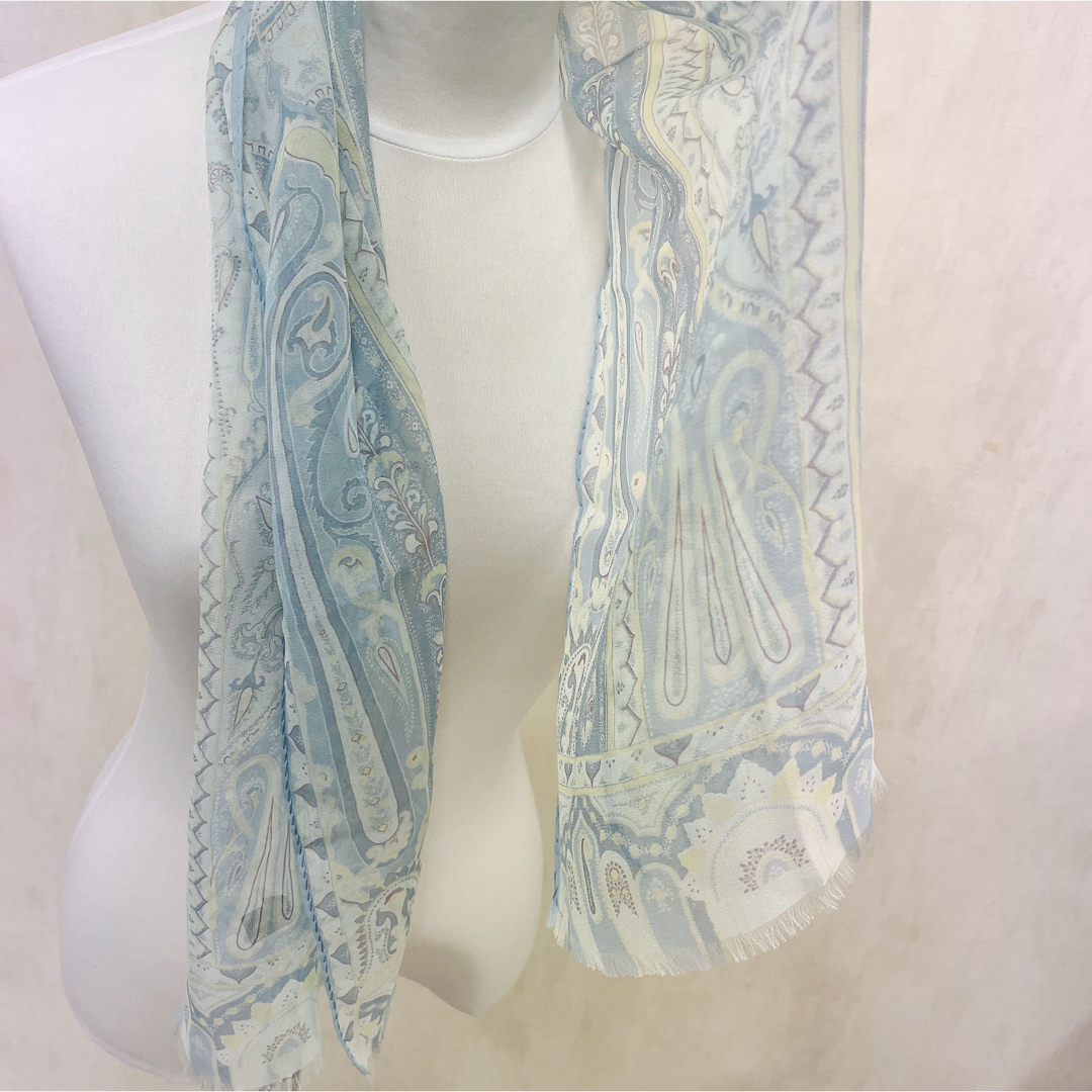 ETRO(エトロ)の新品 同様 エトロ スカーフ シルク ETRO 襟巻き 高級ブランド 絹 ブルー レディースのファッション小物(バンダナ/スカーフ)の商品写真