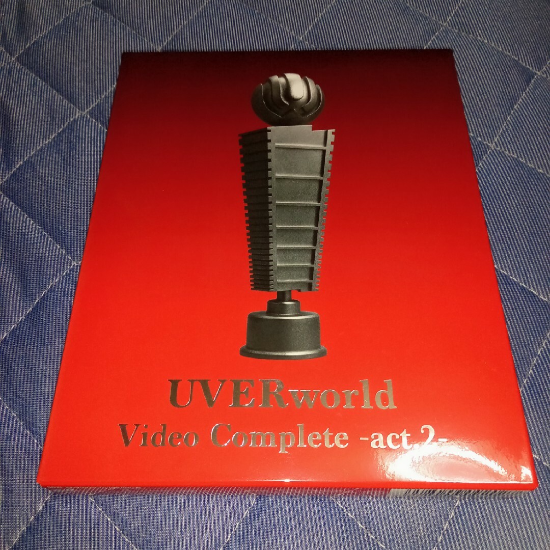 UVERworld　Video　Complete-act．2- Blu-ray エンタメ/ホビーのDVD/ブルーレイ(ミュージック)の商品写真