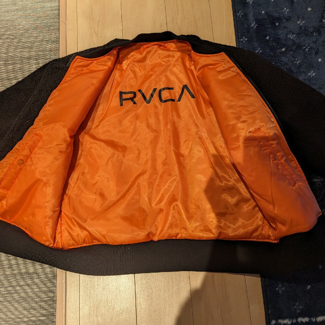 そちらの金額で購入希望です新品 タグ付き　RVCA  ルーカ リバーシブルブルゾン 刺繍ロゴ　Lサイズ