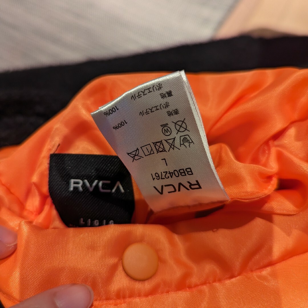 そちらの金額で購入希望です新品 タグ付き　RVCA  ルーカ リバーシブルブルゾン 刺繍ロゴ　Lサイズ