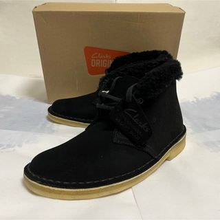 クラークス(Clarks)の新品未使用！Clarks ボアブラックデザートブーツ(wUK4)(ブーツ)