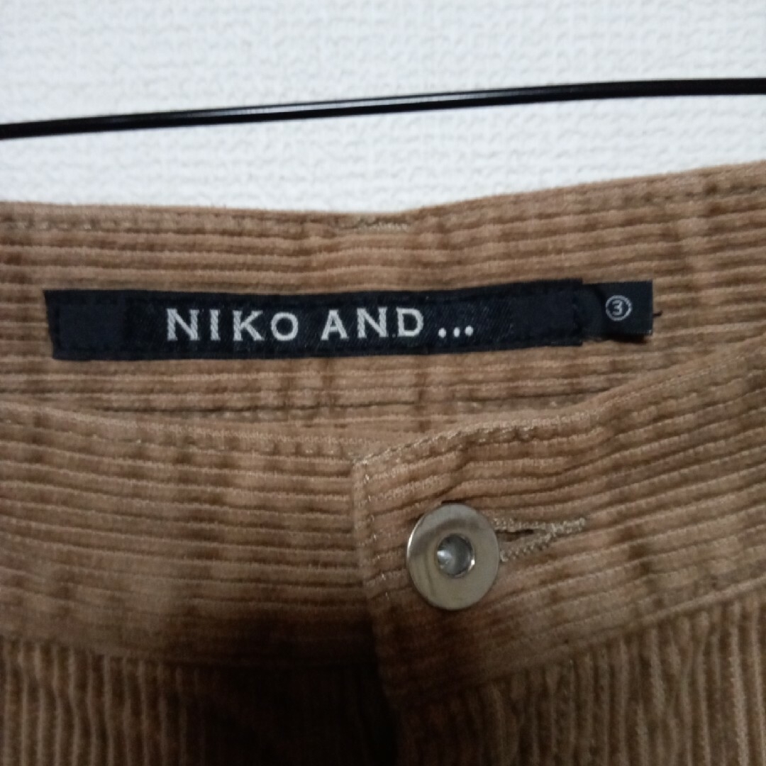 niko and...(ニコアンド)のniko and…コーデュロイペインターワイドパンツ メンズのパンツ(その他)の商品写真