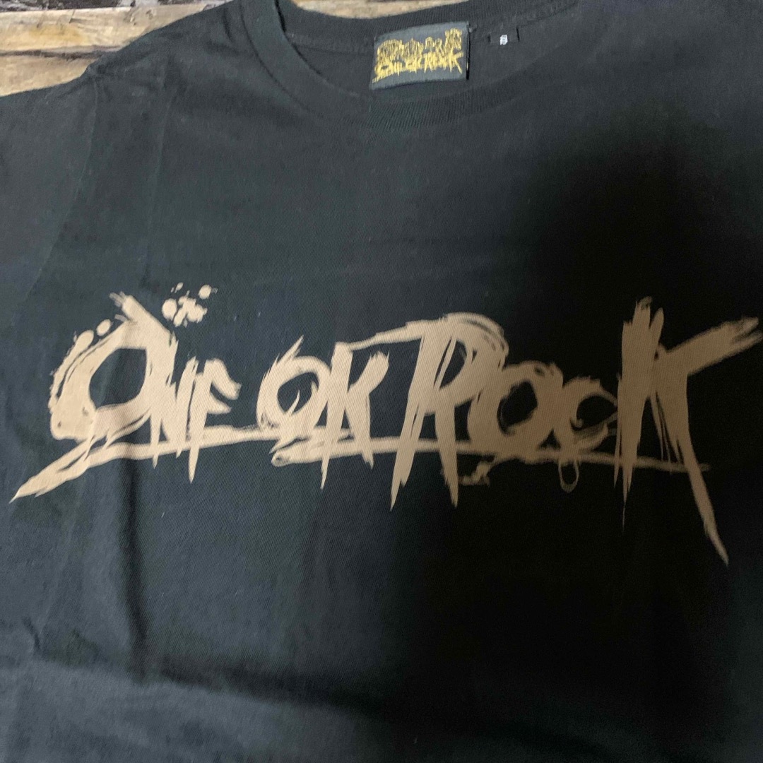 ONE OK ROCK(ワンオクロック)のONE OK ROCK Tシャツ エンタメ/ホビーのタレントグッズ(ミュージシャン)の商品写真