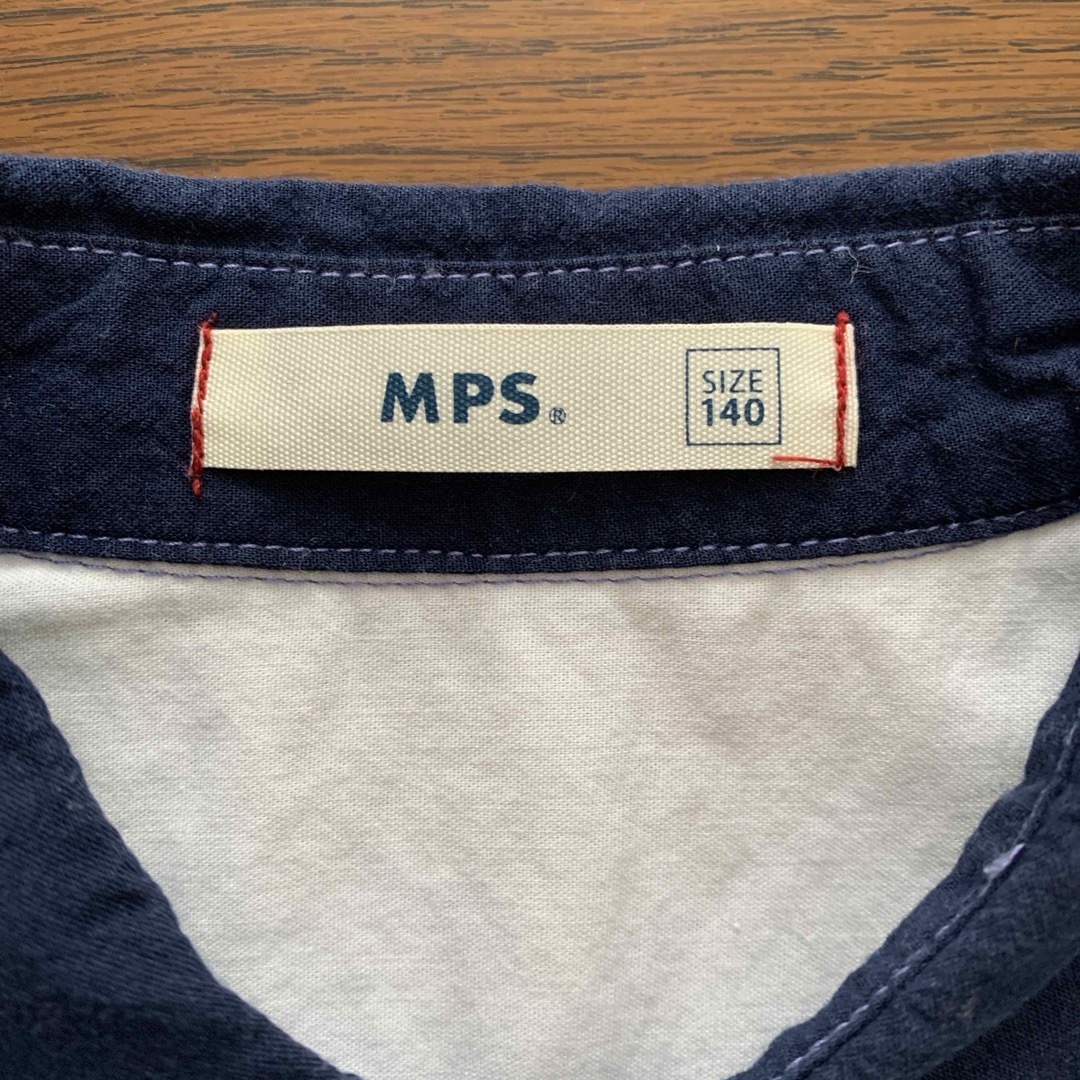 MPS(エムピーエス)の《お値下げ》140㎝ 半袖シャツMPS キッズ/ベビー/マタニティのキッズ服男の子用(90cm~)(Tシャツ/カットソー)の商品写真