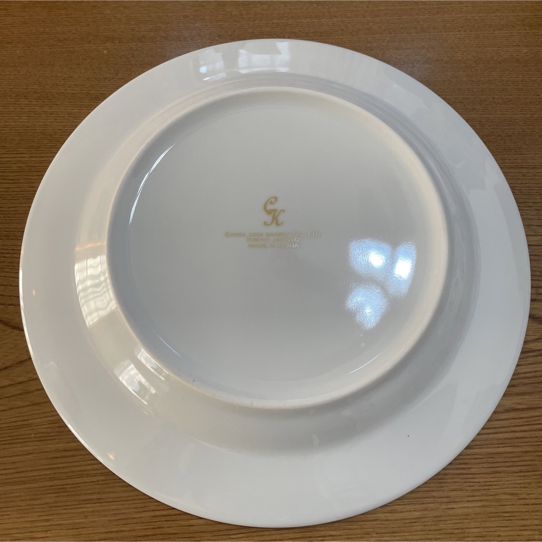 【新品未使用美品】ハローキティゴールドプレート　皿　サンリオ　Sanrio