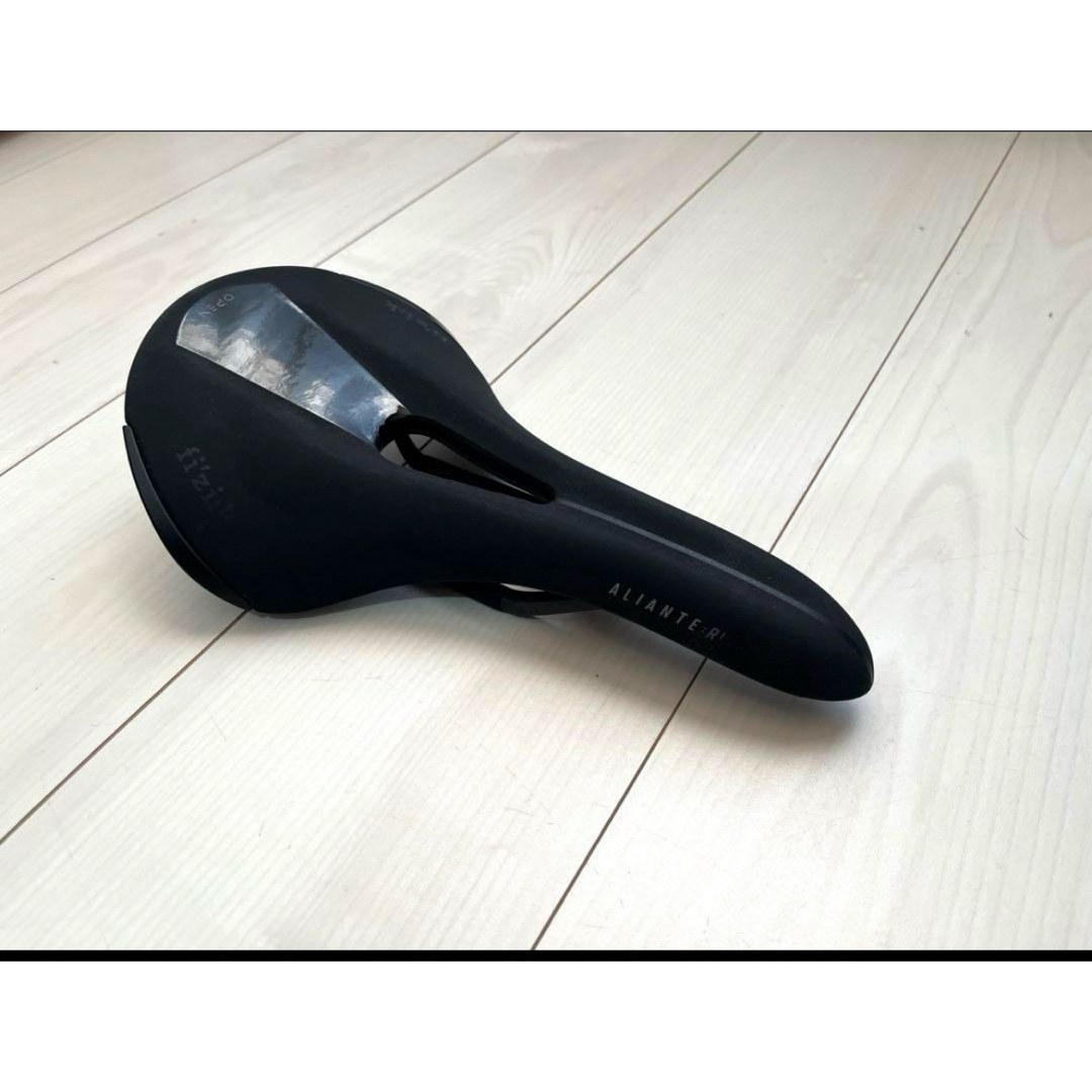 fizik フィジーク アリアンテR1 カーボンレール