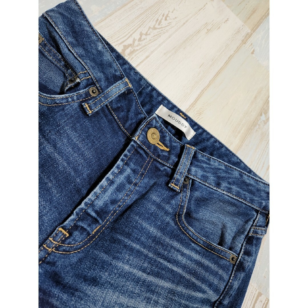 moussy(マウジー)の4【美品】マウジー WF Rebirth embroidery SKINNY レディースのパンツ(デニム/ジーンズ)の商品写真