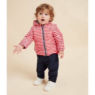 プチバトー(PETIT BATEAU)のボーダー　フード付きパーカ　フリース　中綿　マウンテンパーカー　ジャンバー　(ジャケット/コート)