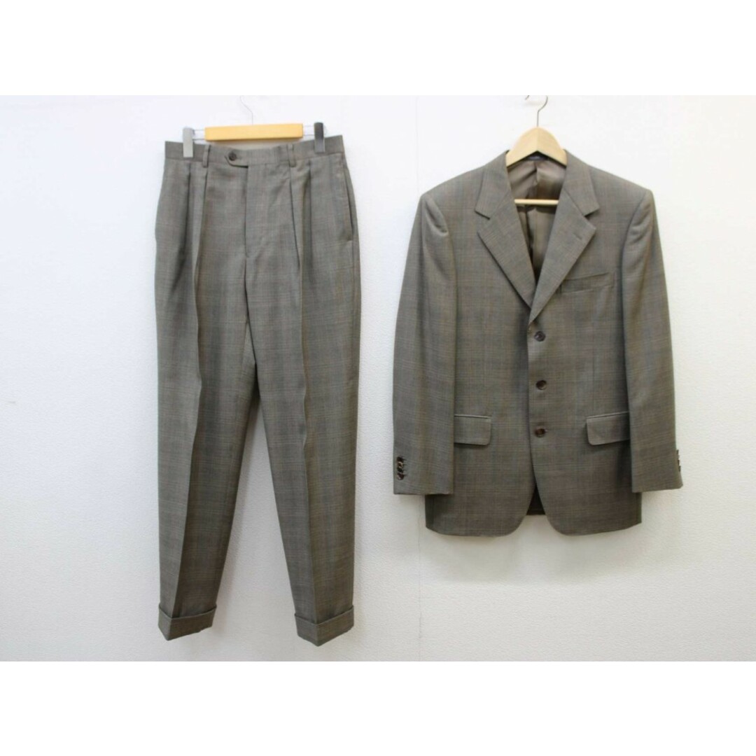 【新入荷】‡OLD ENGLAND/オールドイングランド‡チェック柄3Bスーツ/総裏/ビジネス/十分丈/長袖 ベージュ系 メンズ 36【中古】春夏秋冬  biz 222132 | フリマアプリ ラクマ