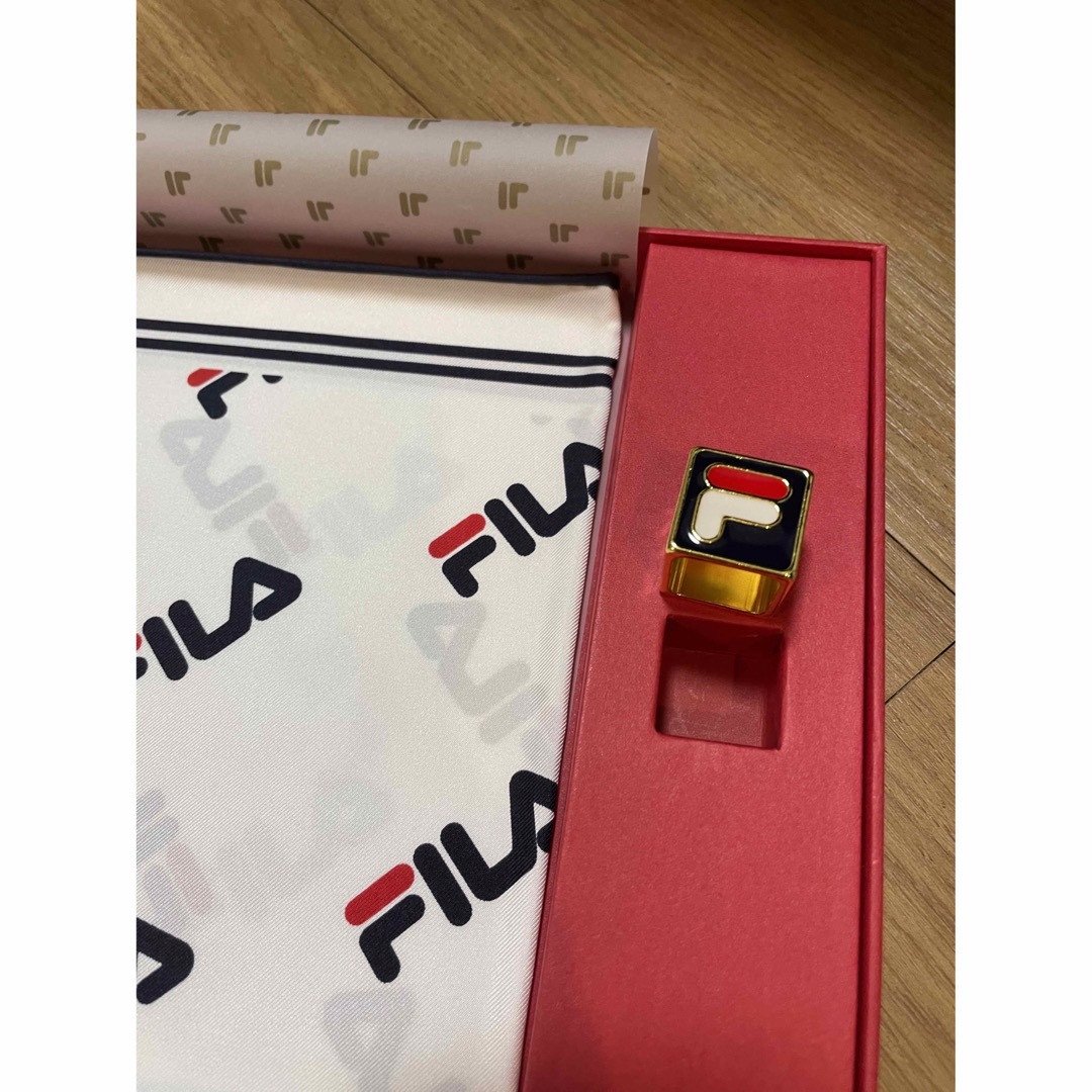 FILA(フィラ)のFILAスカーフ レディースのファッション小物(バンダナ/スカーフ)の商品写真