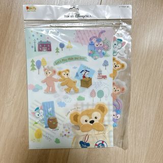 ディズニー(Disney)の【新品】ダッフィー　クリアホルダー３枚セット(クリアファイル)