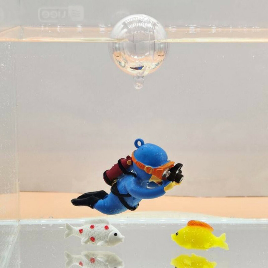 2体セット　アクアリウム　水槽　オブジェ　ダイバーカメラマン　装飾　オーナメント その他のペット用品(アクアリウム)の商品写真