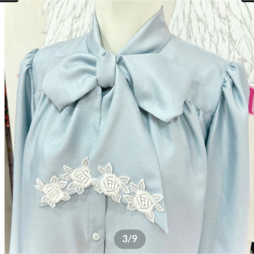 Angelic Pretty(アンジェリックプリティー)のアンシャンテリックアンシャンテリー　ノーブルリボンタイブラウス　クリーミーブルー レディースのトップス(シャツ/ブラウス(長袖/七分))の商品写真