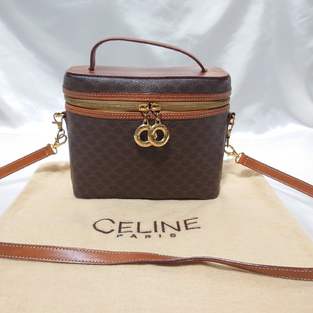 美品 CELINE マカダム柄 バニティバッグ ポーチ 2way ハンドバッグ 美品 CELINE マカダム柄 バニティバッグ ポーチ 2way ハンドバッグ