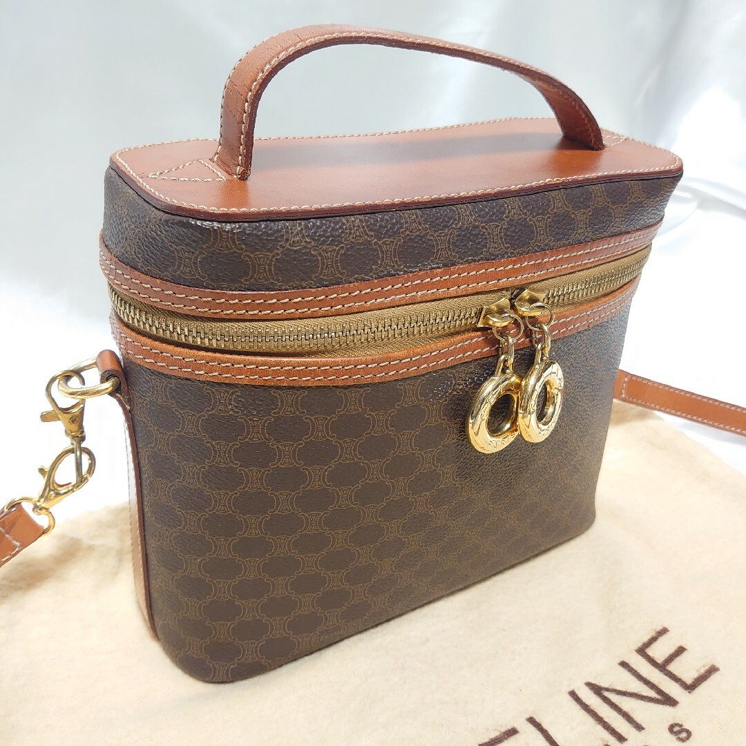 美品 CELINE マカダム柄 バニティバッグ ポーチ 2way ハンドバッグ 美品 CELINE マカダム柄 バニティバッグ ポーチ 2way ハンドバッグ