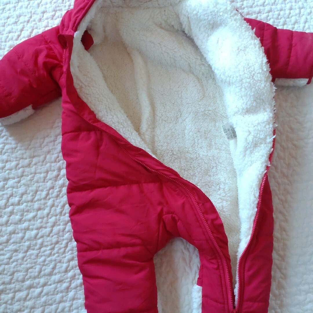 アカチャンホンポ(アカチャンホンポ)の赤ちゃん本舗　ベビー　フード付き　起毛　ジャンプスーツ　70　アウター　防寒 キッズ/ベビー/マタニティのベビー服(~85cm)(カバーオール)の商品写真