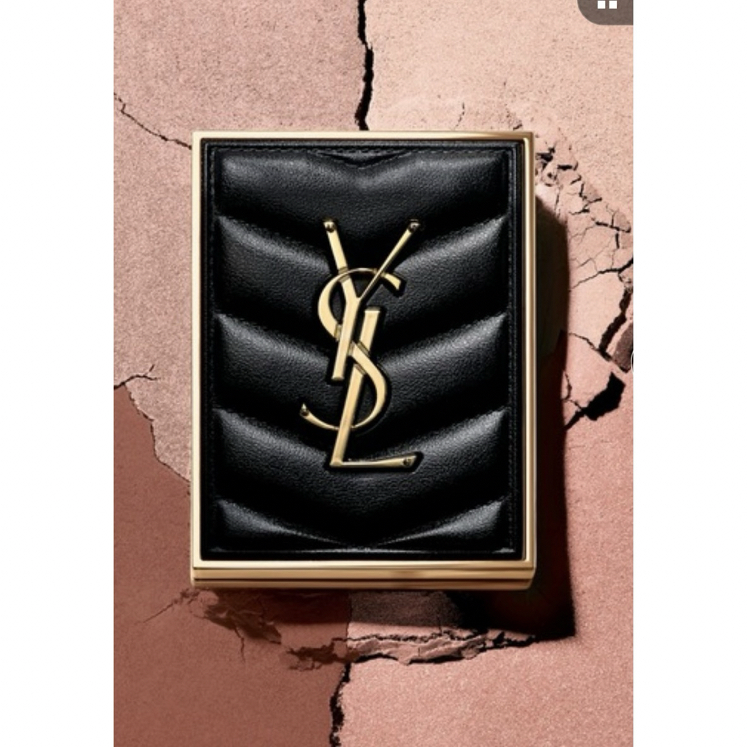 Yves Saint Laurent Beaute(イヴサンローランボーテ)のYSL  クチュールミニクラッチ  600  スポンティニーニ リリー コスメ/美容のベースメイク/化粧品(アイシャドウ)の商品写真