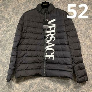 ヴェルサーチ(VERSACE)のVERSACE DOWN JACKET LOGO / BLACK 52(ダウンジャケット)