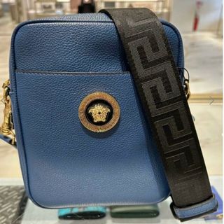 ヴェルサーチ(VERSACE)のVERSACE カーフレザー ショルダーバッグ メデューサ　ブルー(ショルダーバッグ)