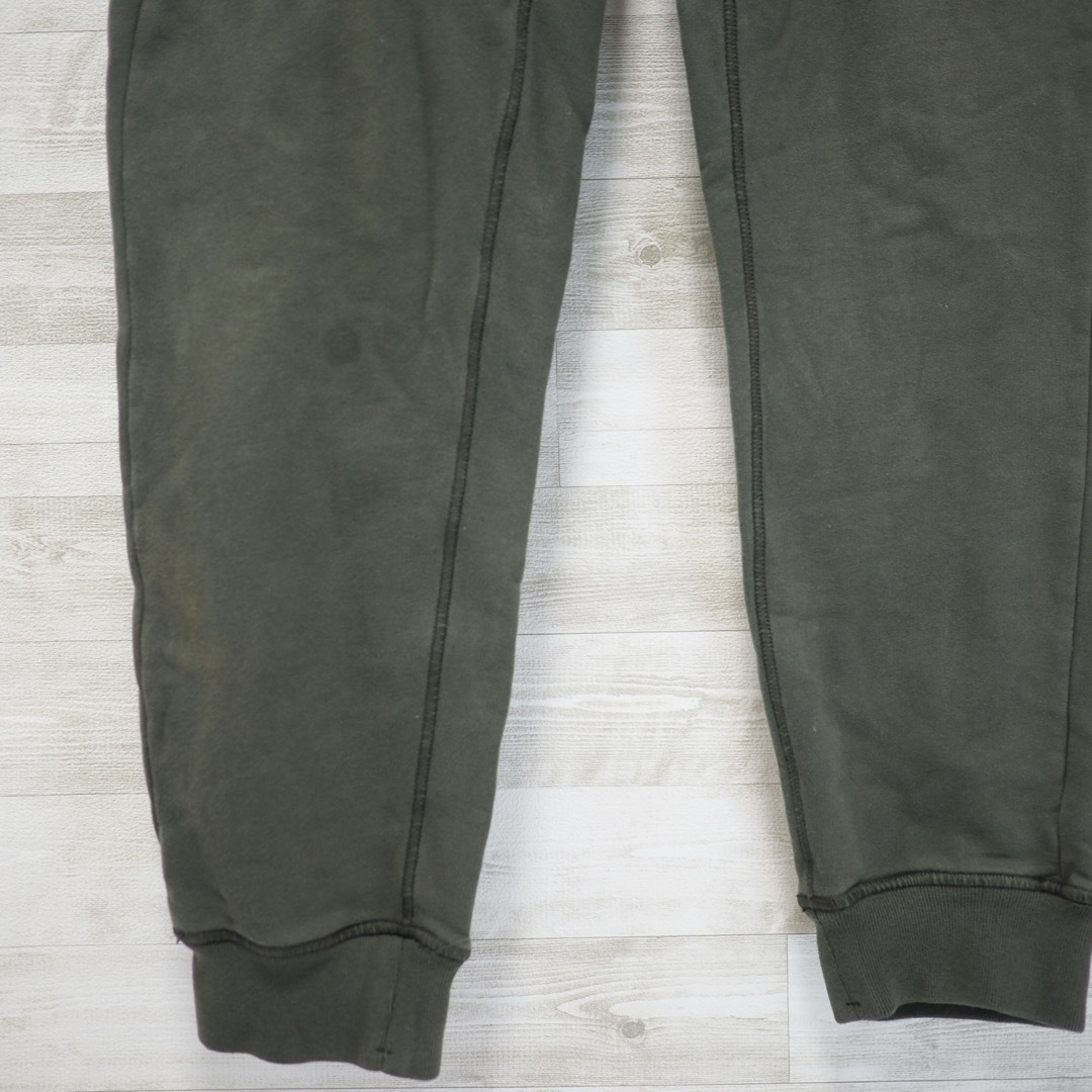 STONE ISLAND(ストーンアイランド)のSTONE ISLAND 20AW Fleece Trousers -Olv/S メンズのパンツ(ワークパンツ/カーゴパンツ)の商品写真