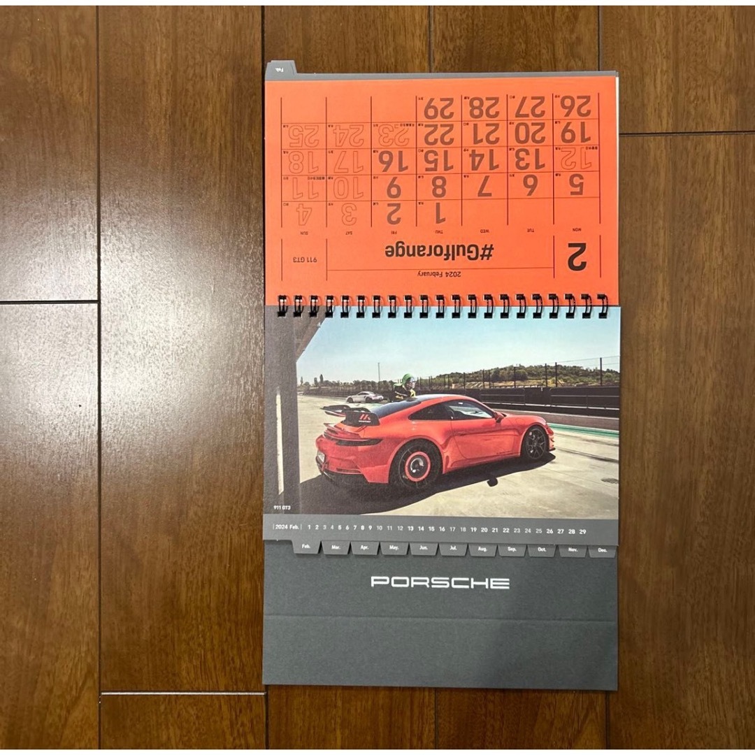 Porsche(ポルシェ)の【ポルシェ】PORSCHE 2024年 卓上カレンダー 非売品 インテリア/住まい/日用品の文房具(カレンダー/スケジュール)の商品写真