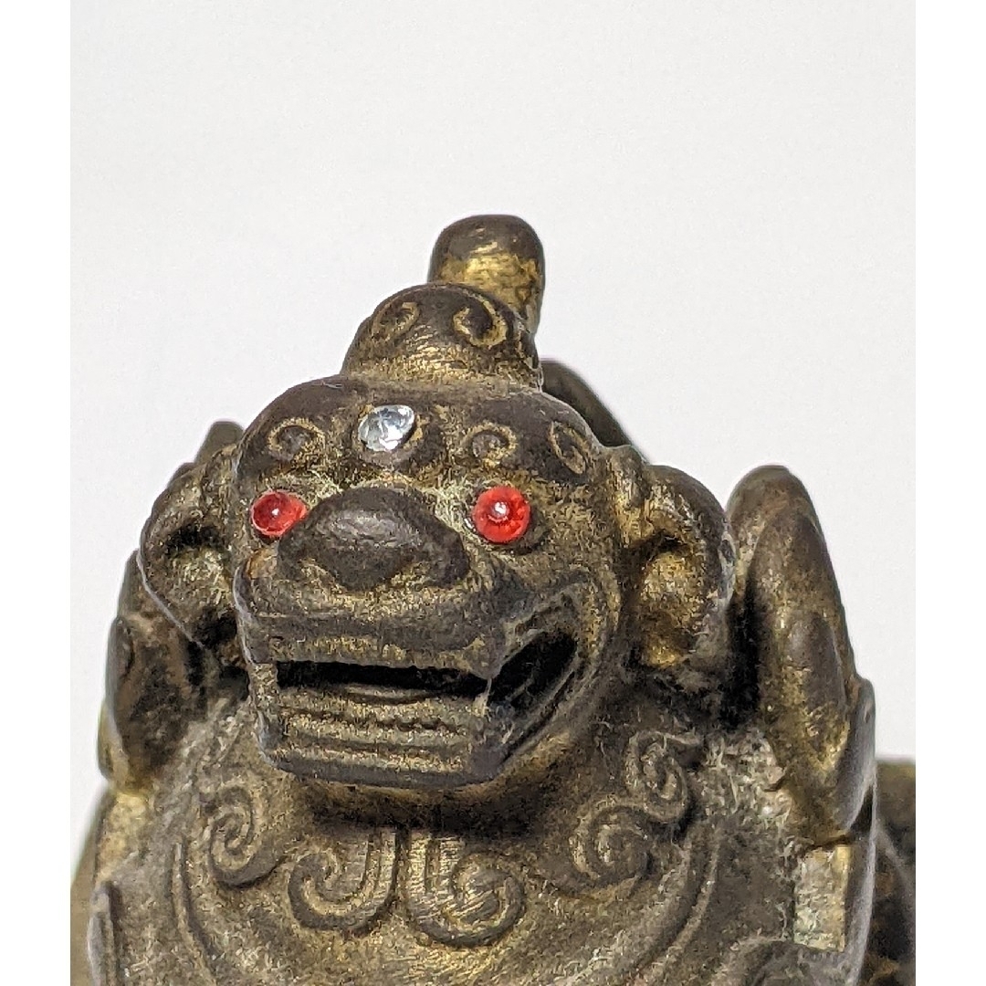 獅子 古美術 中国獅子貔貅(ひきゅう) 台付 縁起物 金属製の通販 獅子 古美術 中国獅子貔貅(ひきゅう) 台付 縁起物 金属製の通販