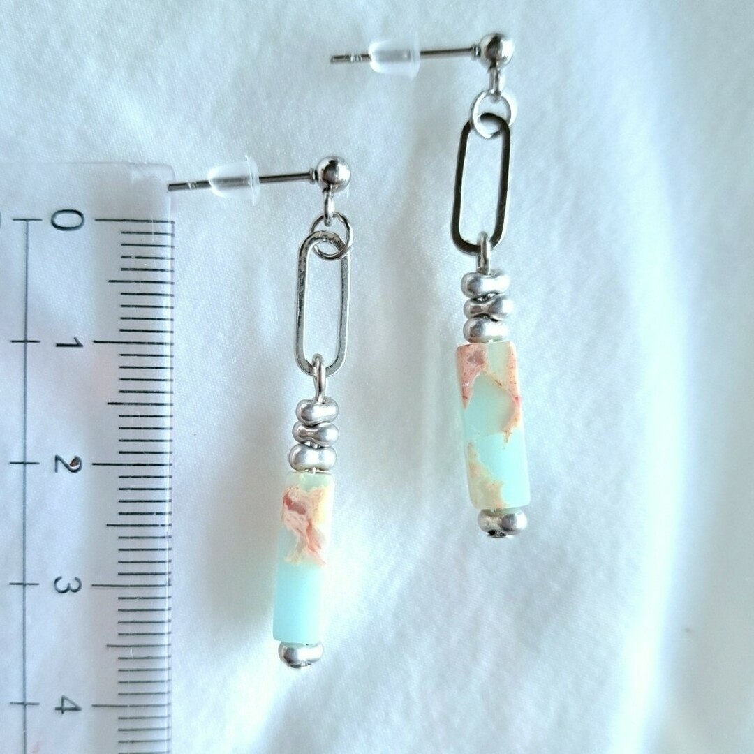 チェコビーズ　華奢　handmade　Pierce　Earring ハンドメイドのアクセサリー(ピアス)の商品写真